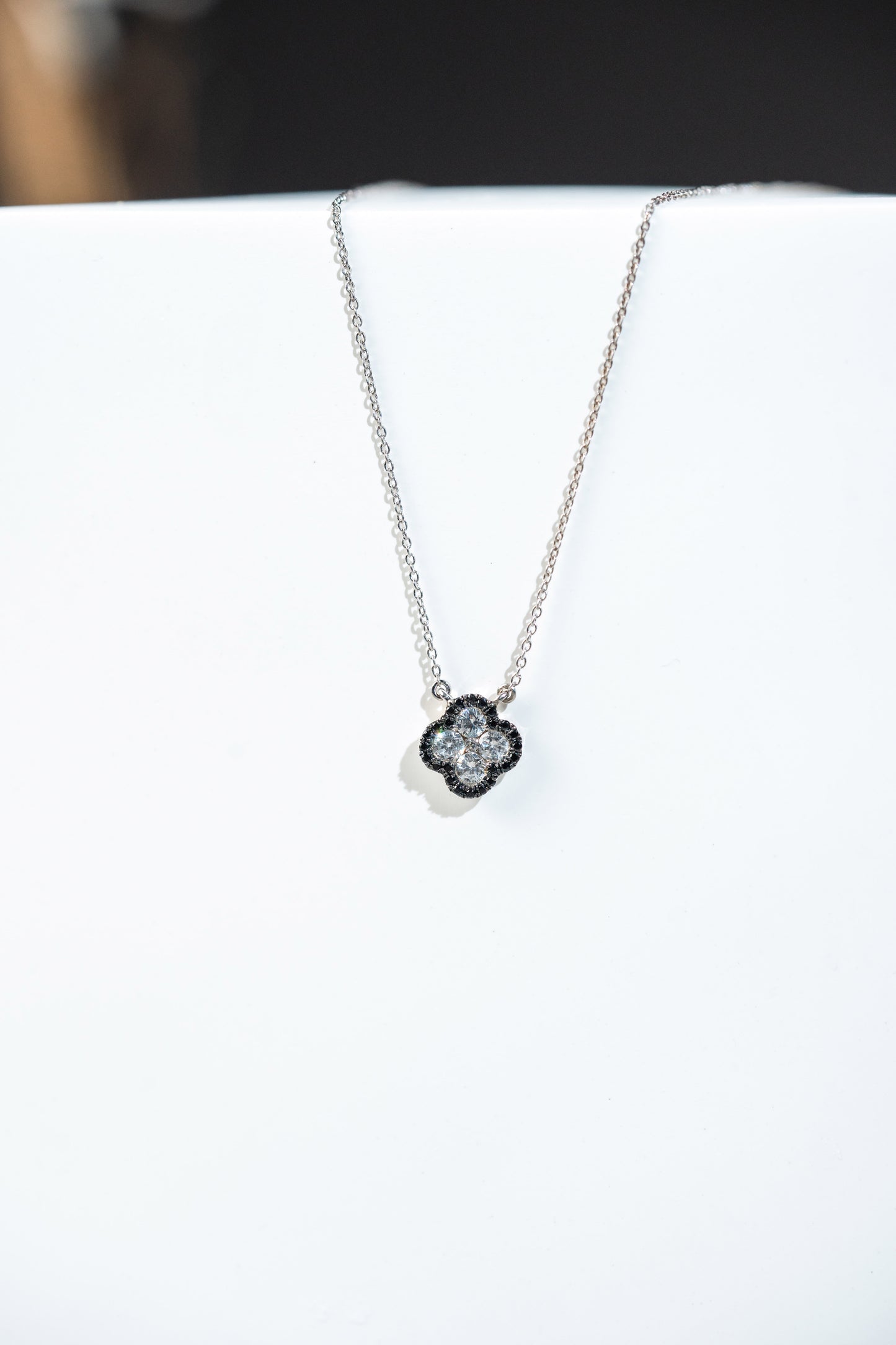 FisGold 幸運之葉 項鍊 FisGold Clover Charm Diamond Necklace