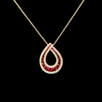 FisGold Jewelry 旗艦款「Blossom」系列 新月造型鑽石項鍊 Ruby Diamond Necklace