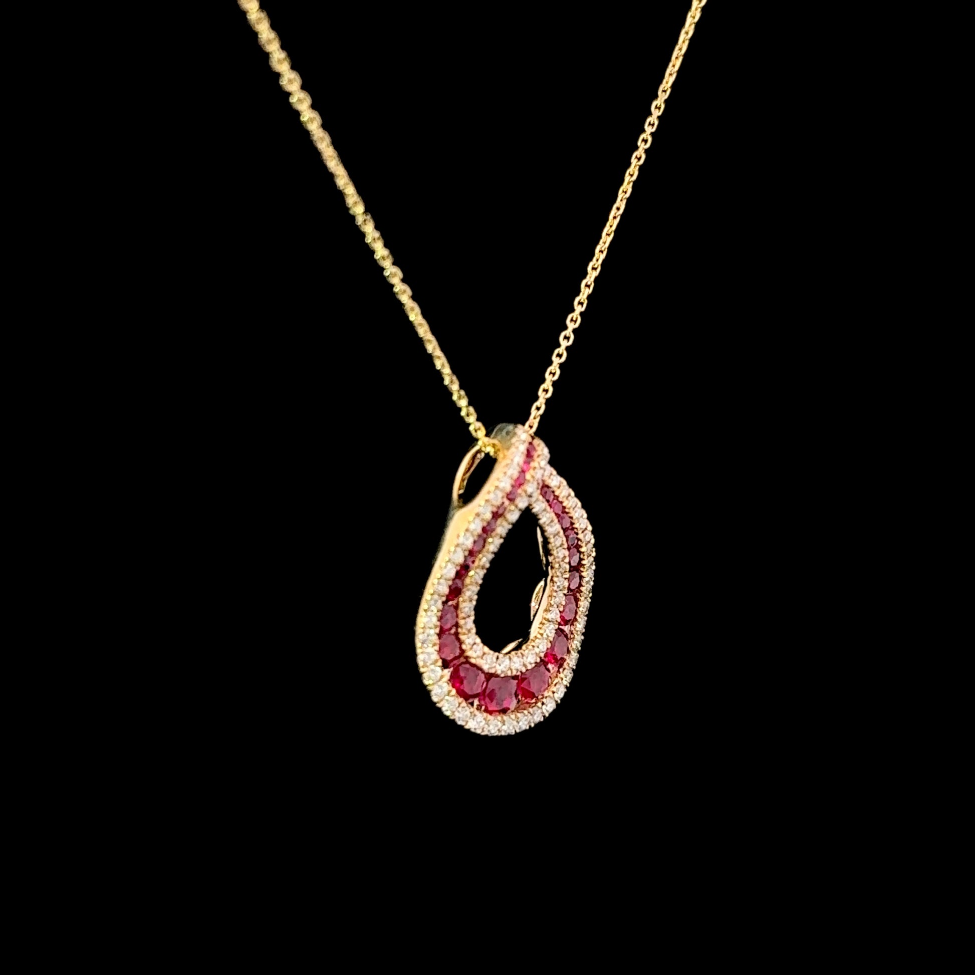 FisGold Jewelry 旗艦款「Blossom」系列 新月造型鑽石項鍊 Ruby Diamond Necklace