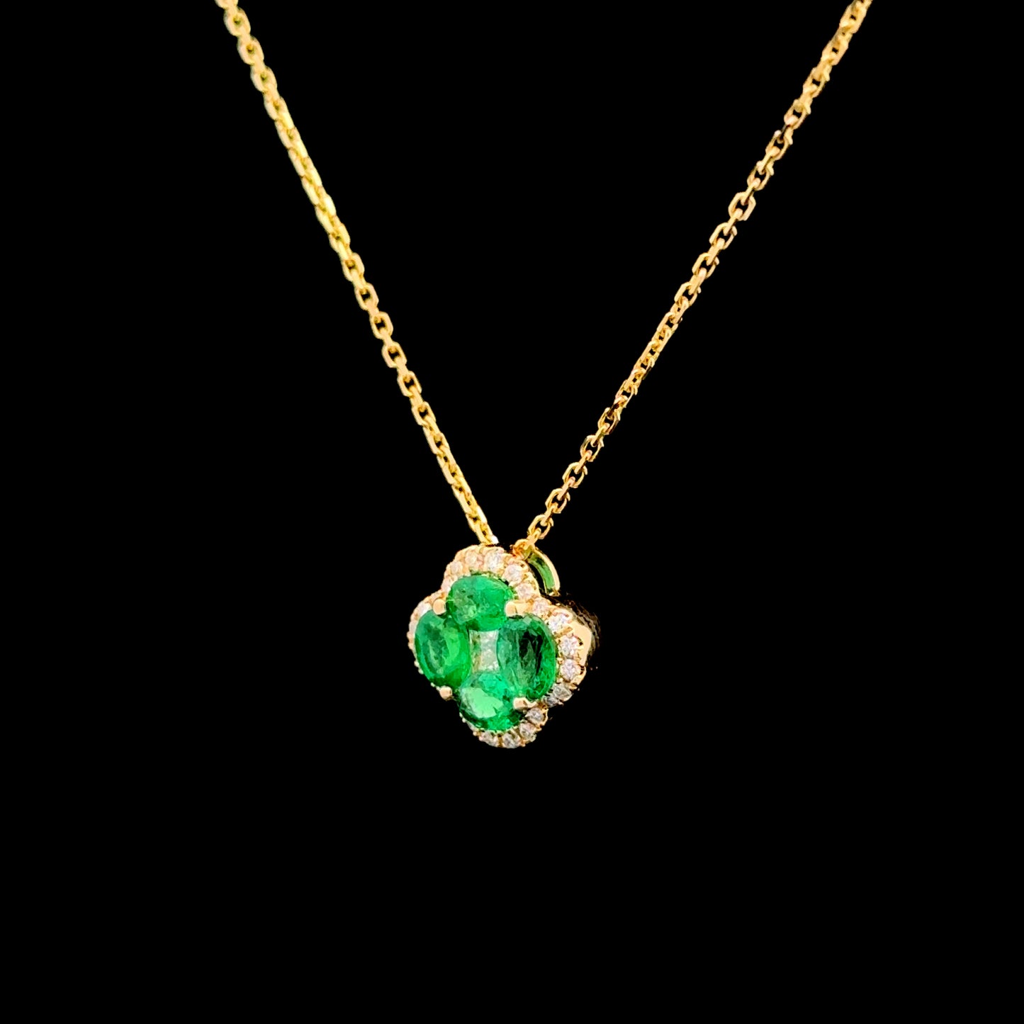 FisGold Jewelry 旗艦款「Blossom」系列 幸運草鑽石項鍊 Diamond Clover Necklace 2