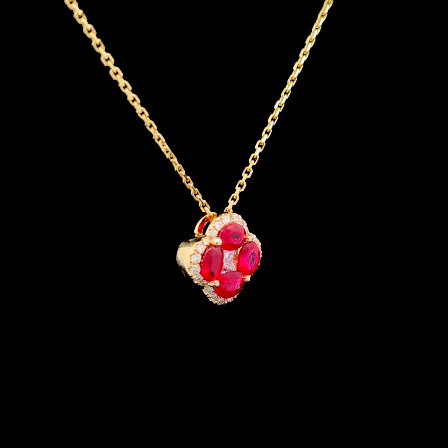 FisGold Jewelry 旗艦款「Blossom」系列 幸運草鑽石項鍊 Diamond Clover Necklace 3