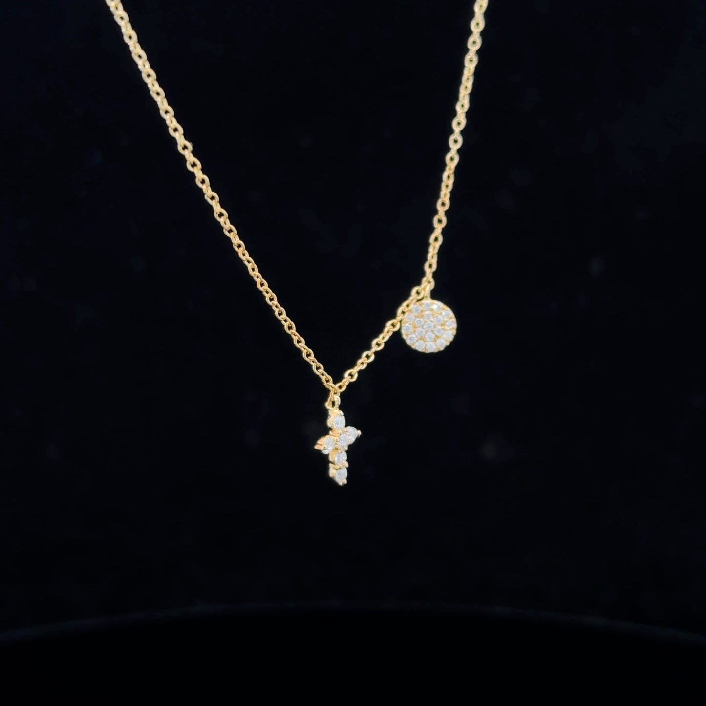 FisGold Jewelry「輕奢系列」鑽石十字架項鍊 14K Diamond Cross Necklace 1