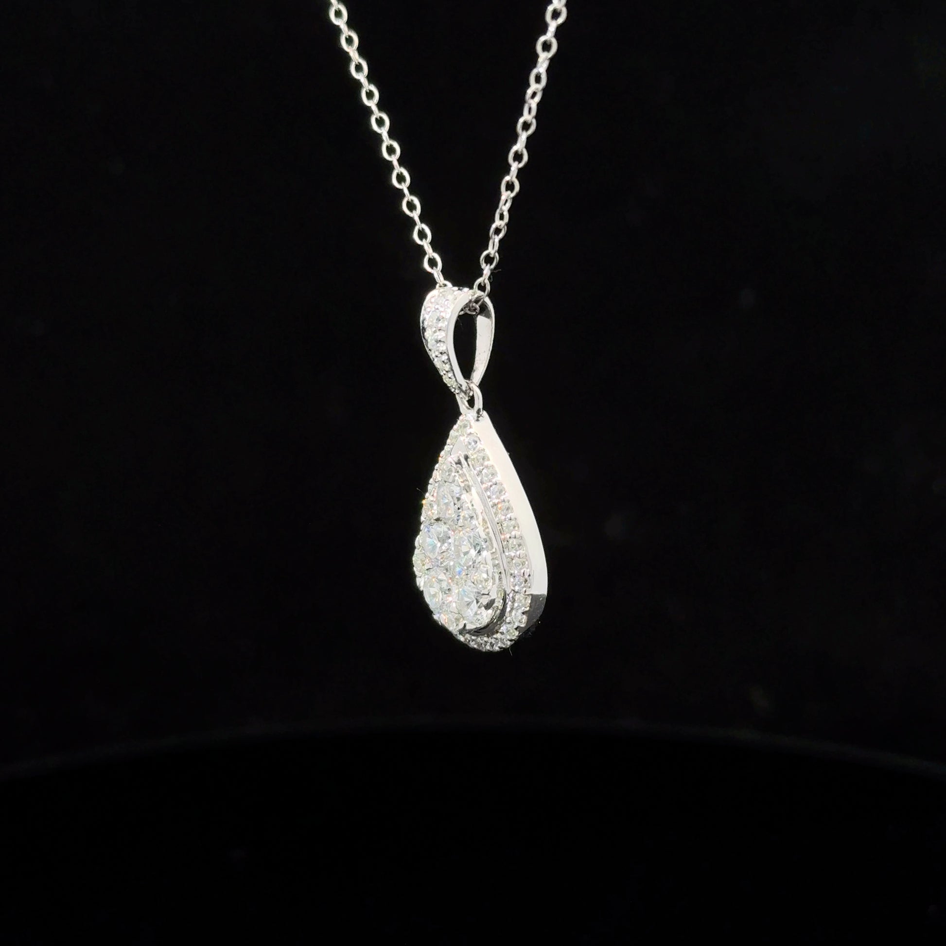 FisGold Jewelry「輕奢系列」精緻梨形鑽石項鍊 14K Pear-Shaped Diamond Necklace