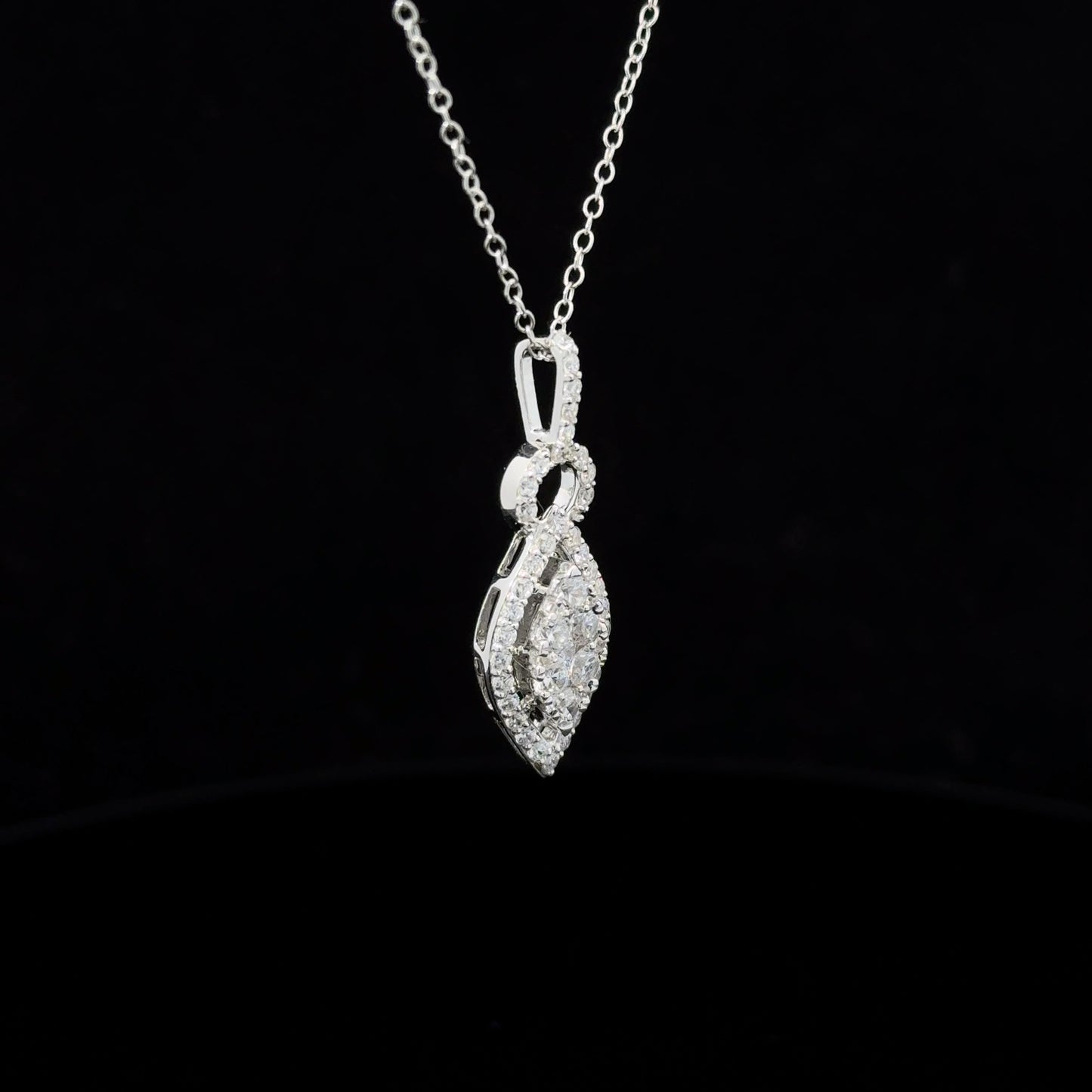 FisGold Jewelry「輕奢系列」精緻梨形鑽石項鍊 14K Pear-Shaped Diamond Necklace