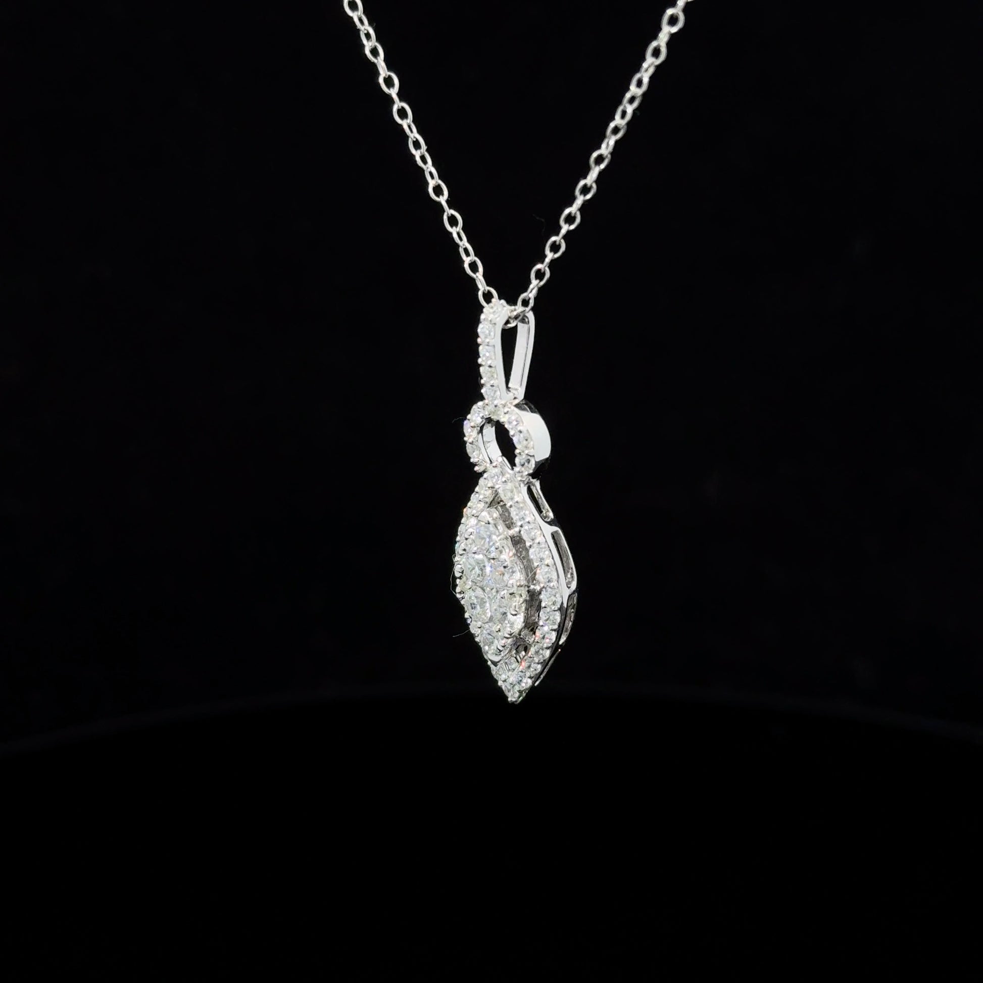 FisGold Jewelry「輕奢系列」精緻梨形鑽石項鍊 14K Pear-Shaped Diamond Necklace