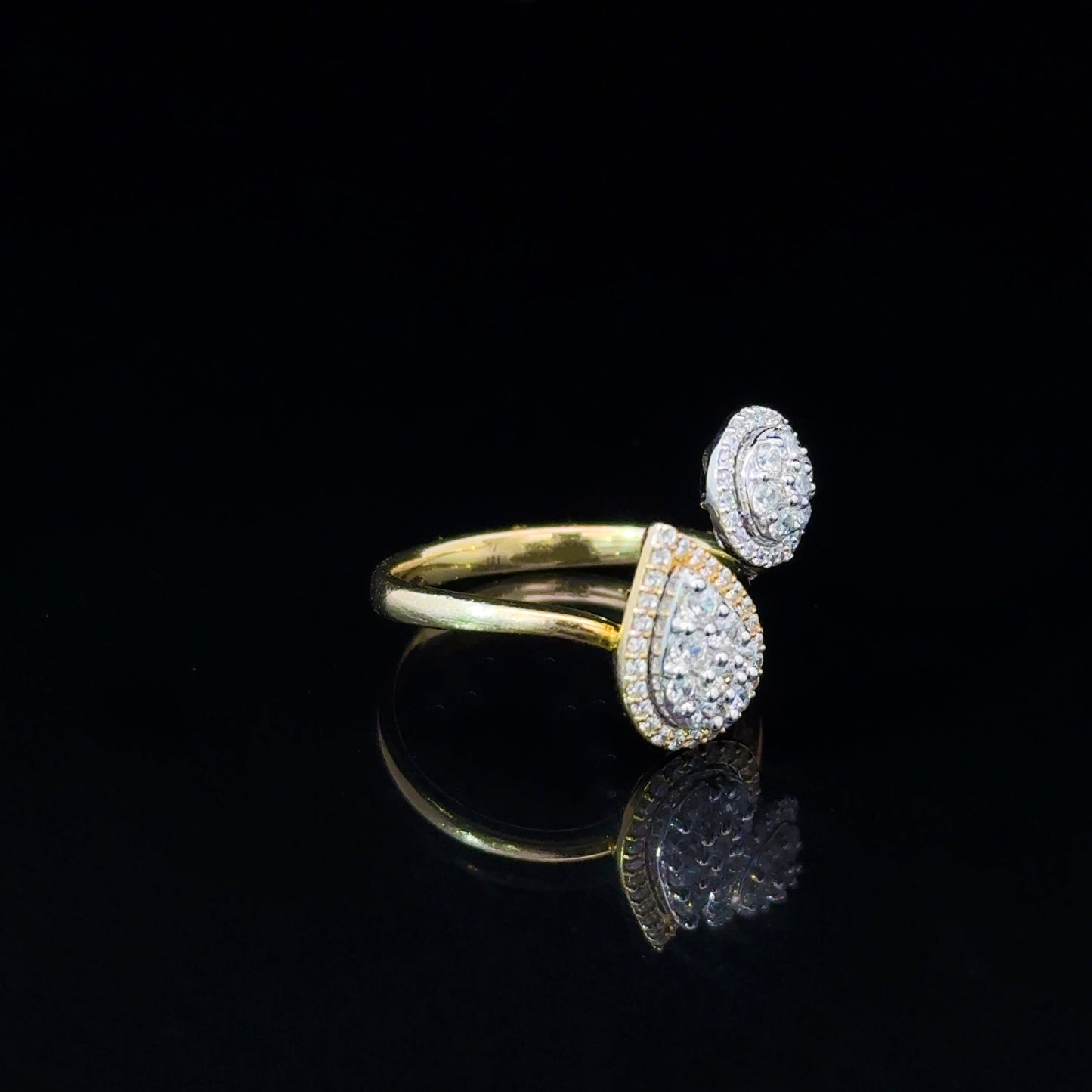 FisGold Jewelry 「鈿合金釵」系列 鑽石簇環戒 Diamond Pear Shape Cluster Ring