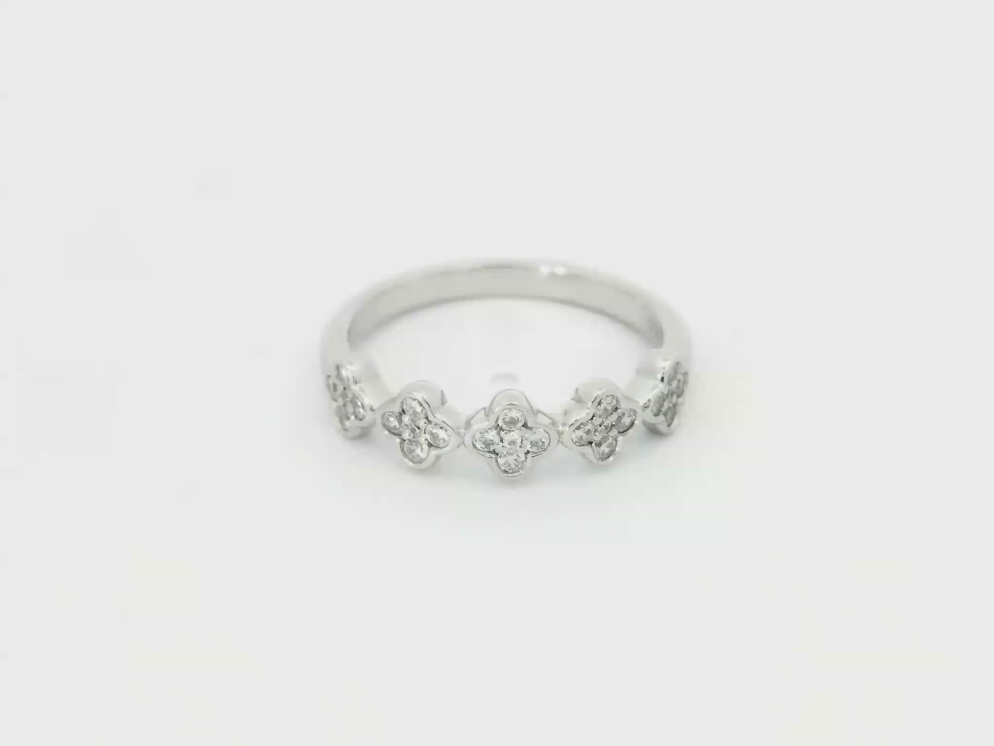 幸運草鑽石戒指 Diamond Clover Ring